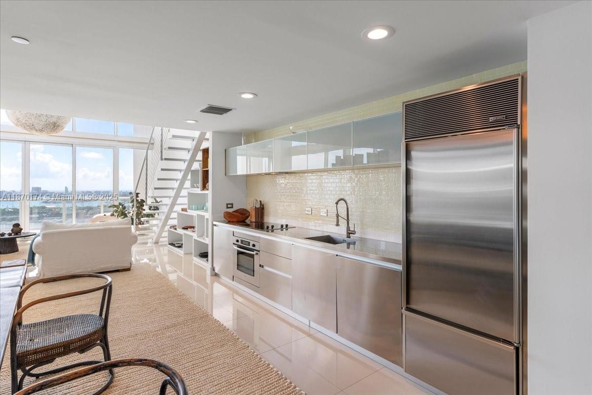 TEN MUSEUM PK RESIDENTIAL - Residential