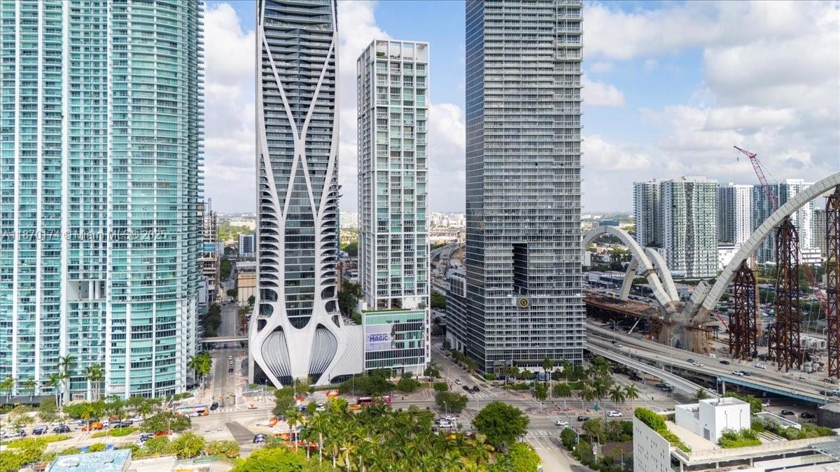 TEN MUSEUM PK RESIDENTIAL - Residential