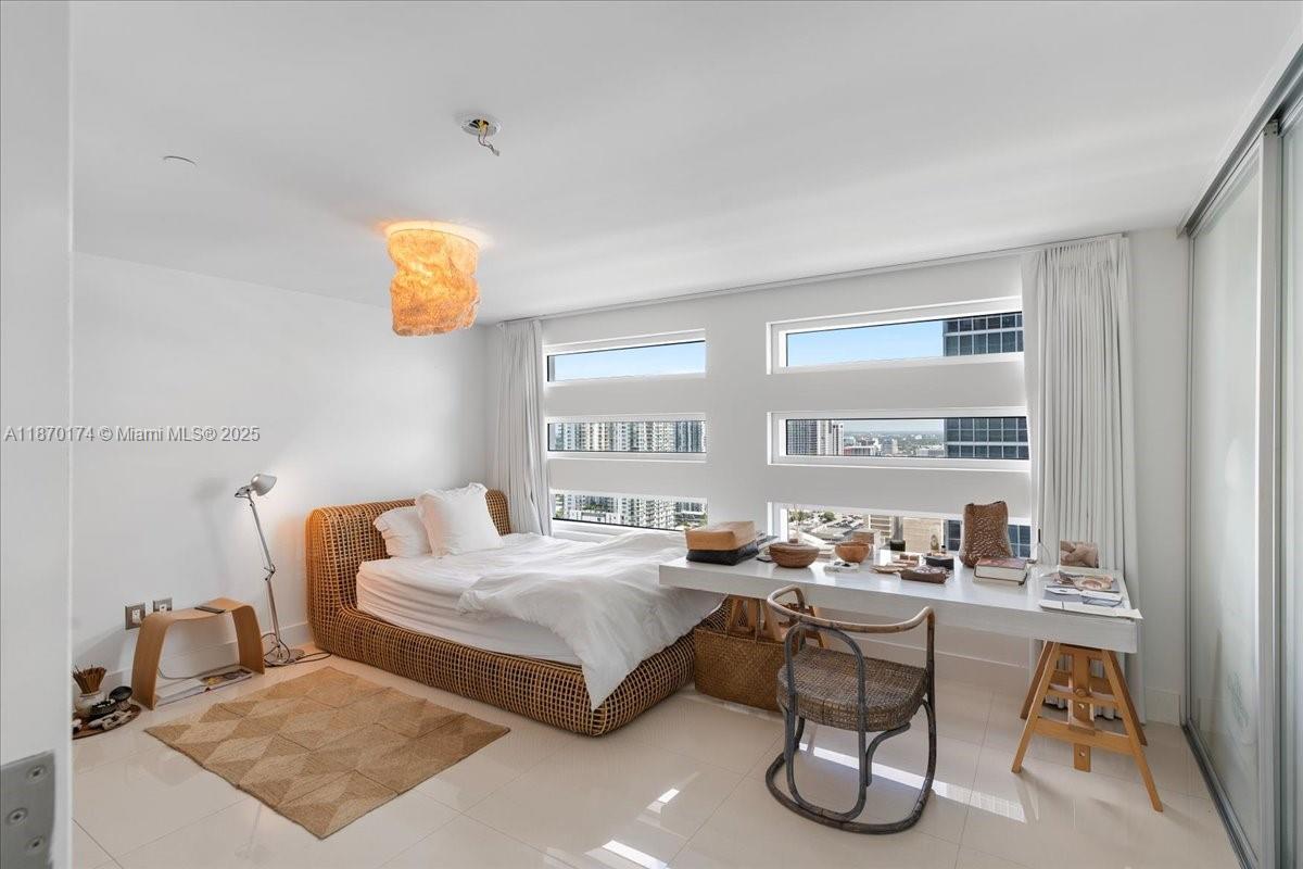 TEN MUSEUM PK RESIDENTIAL - Residential