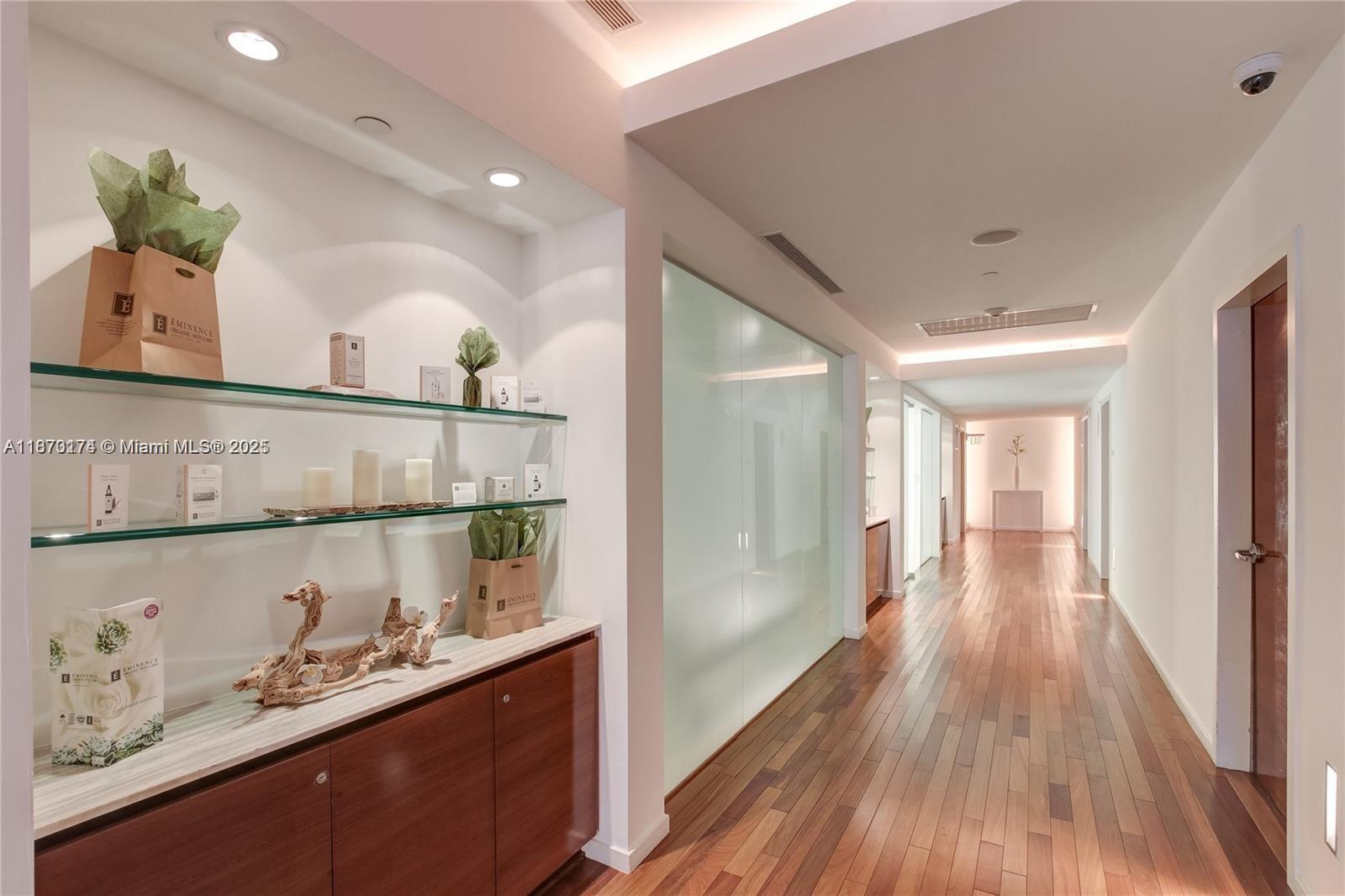 TEN MUSEUM PK RESIDENTIAL - Residential