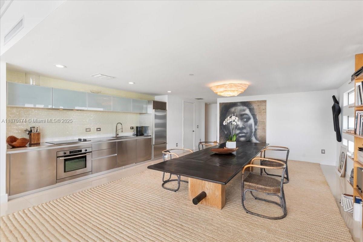 TEN MUSEUM PK RESIDENTIAL - Residential