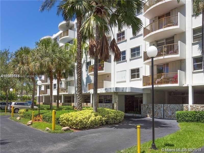 Rental Property at 210 Seaview Dr 607, Key Biscayne, Miami-Dade County, Florida - Bedrooms: 1 
Bathrooms: 1.5  - $3,600 MO.