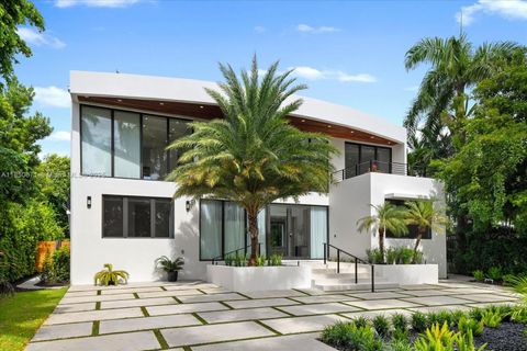 112 W Palm Midway Miami Beach FL 33139