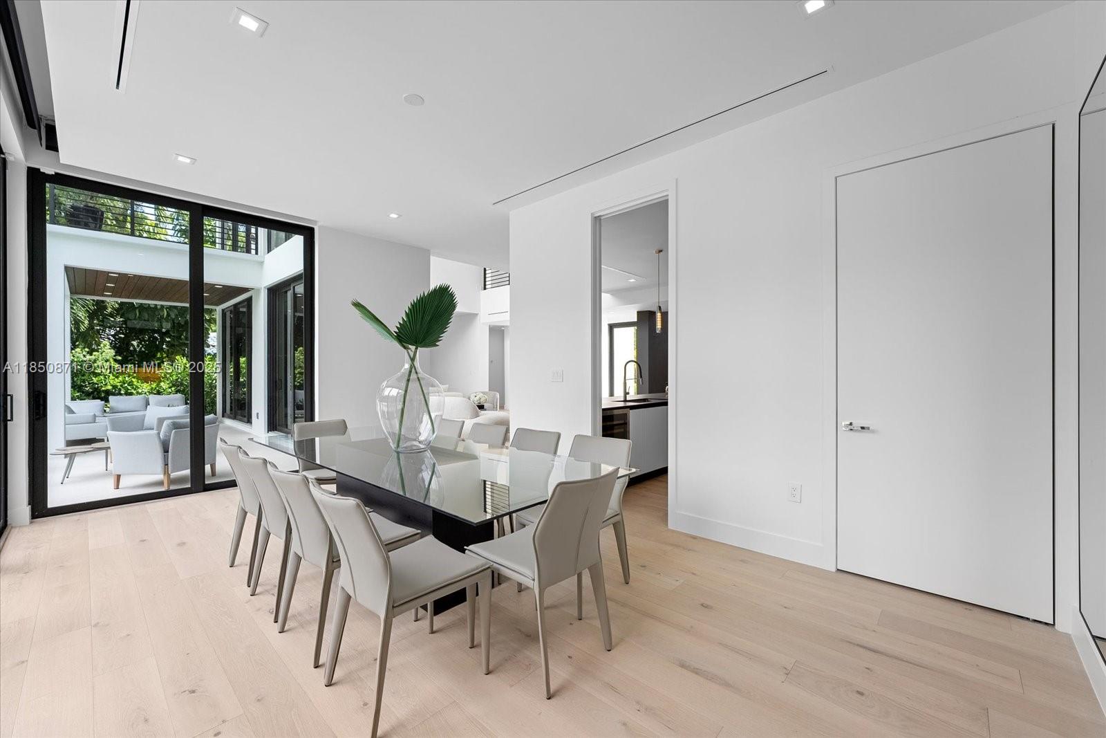 HIBISCUS ISLAND - Residential