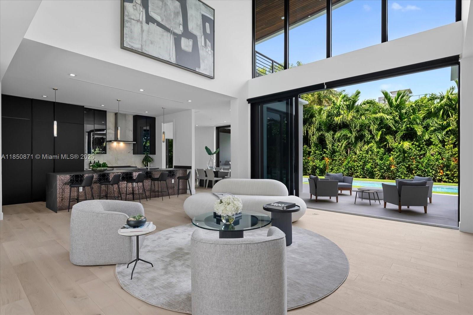 112 W Palm Midway