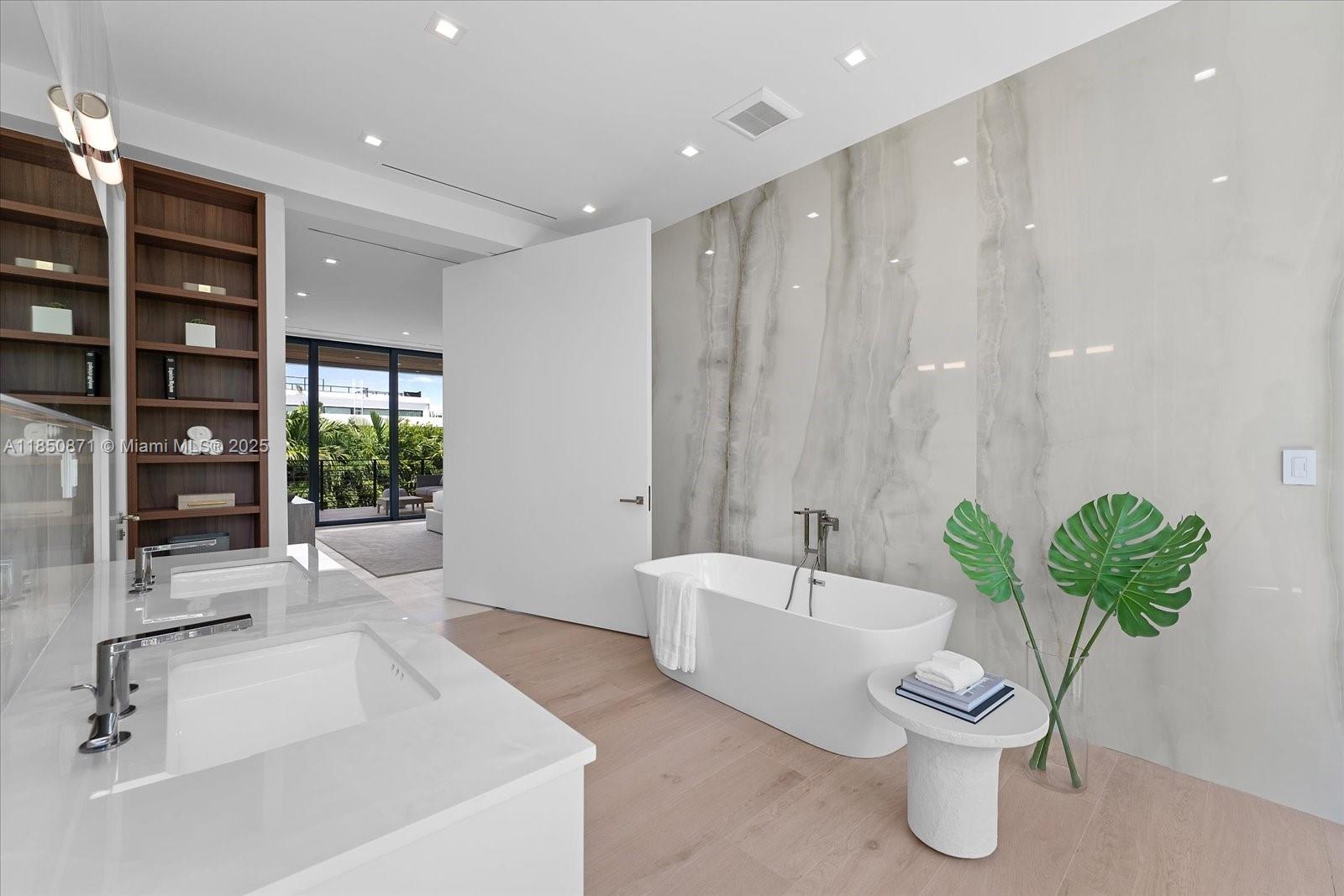 HIBISCUS ISLAND - Residential