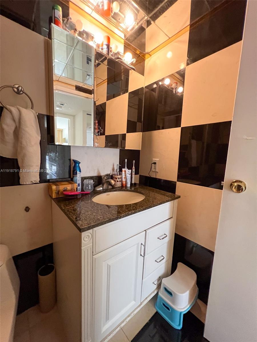 DESOTO PARK CONDO - Residential