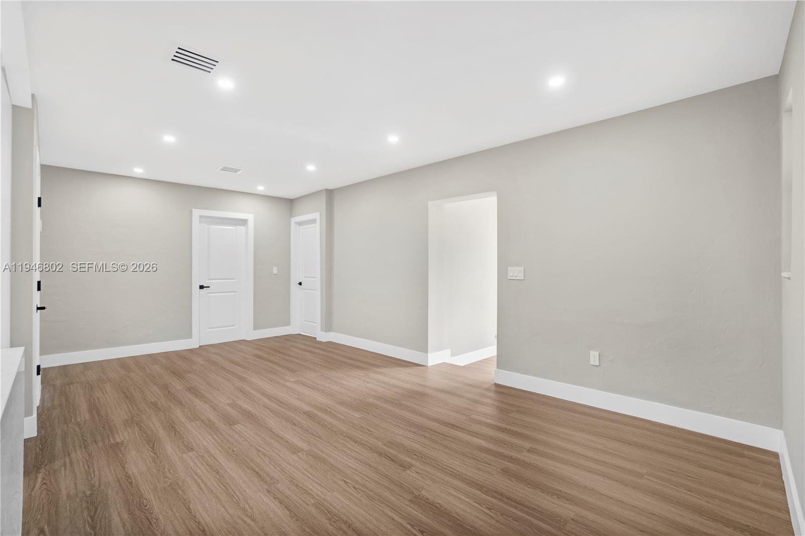 W BUENA VISTA CEN - Residential