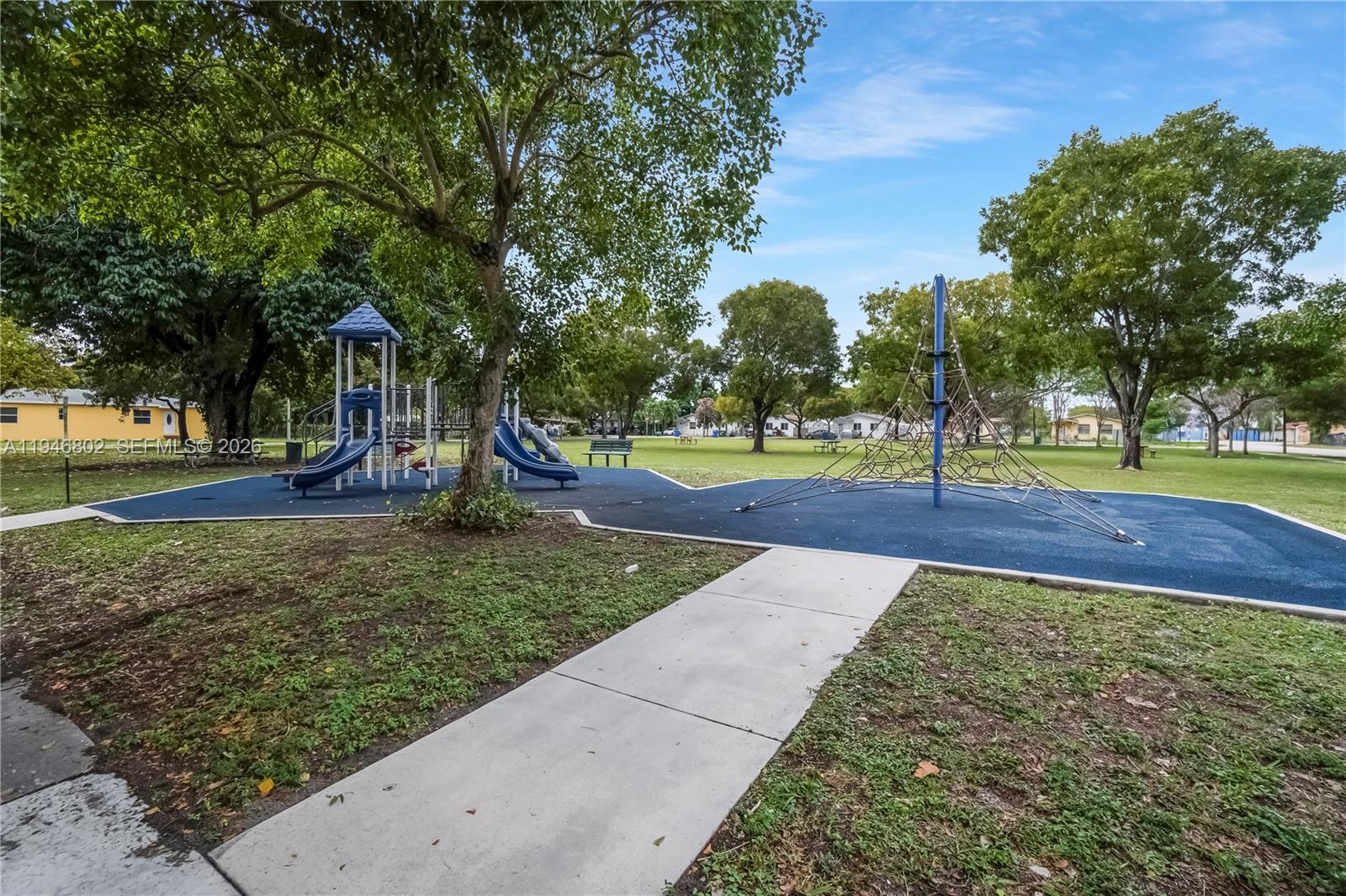 W BUENA VISTA CEN - Residential