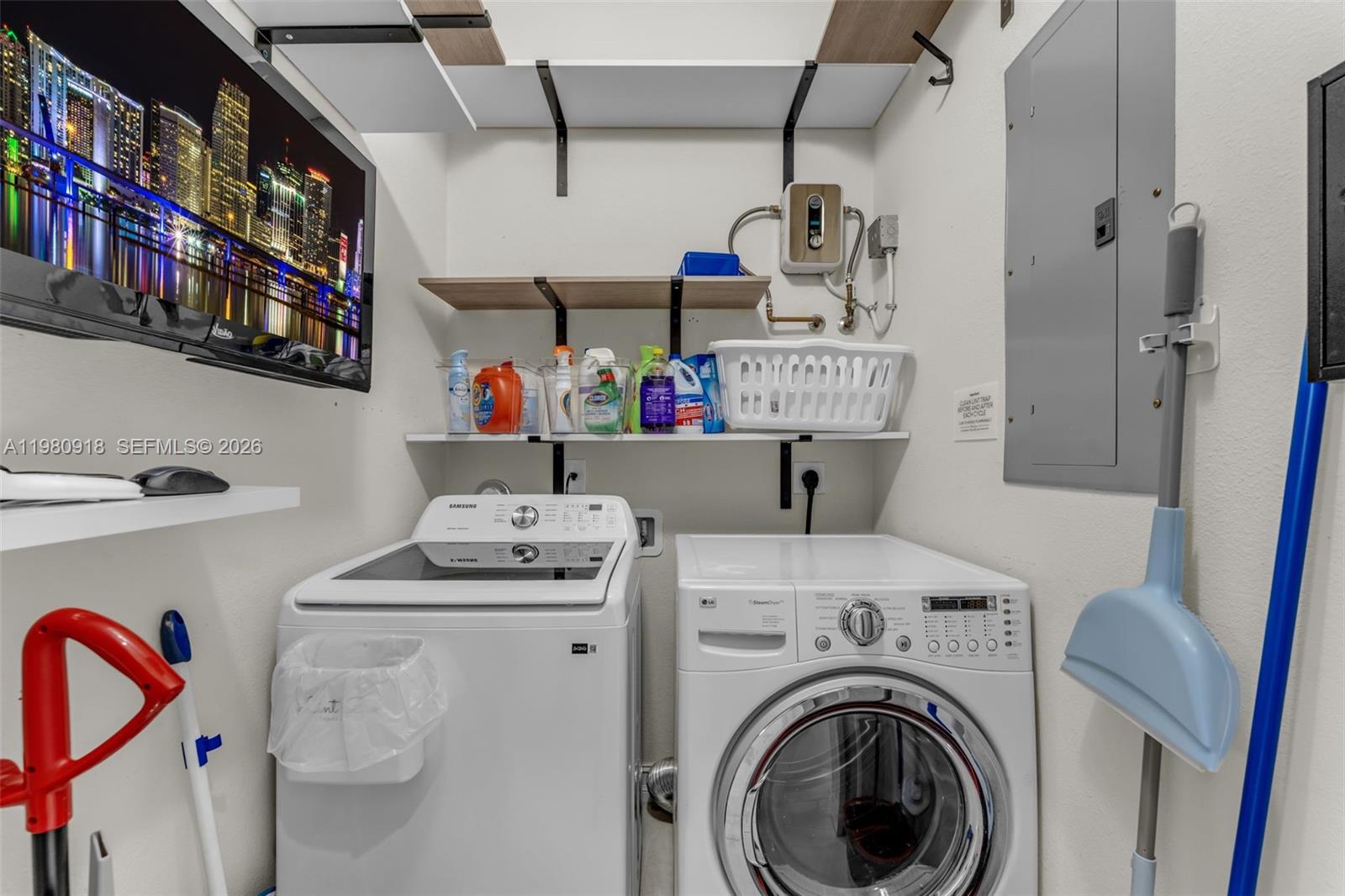 KEY LARGO PARK AMD - Residential