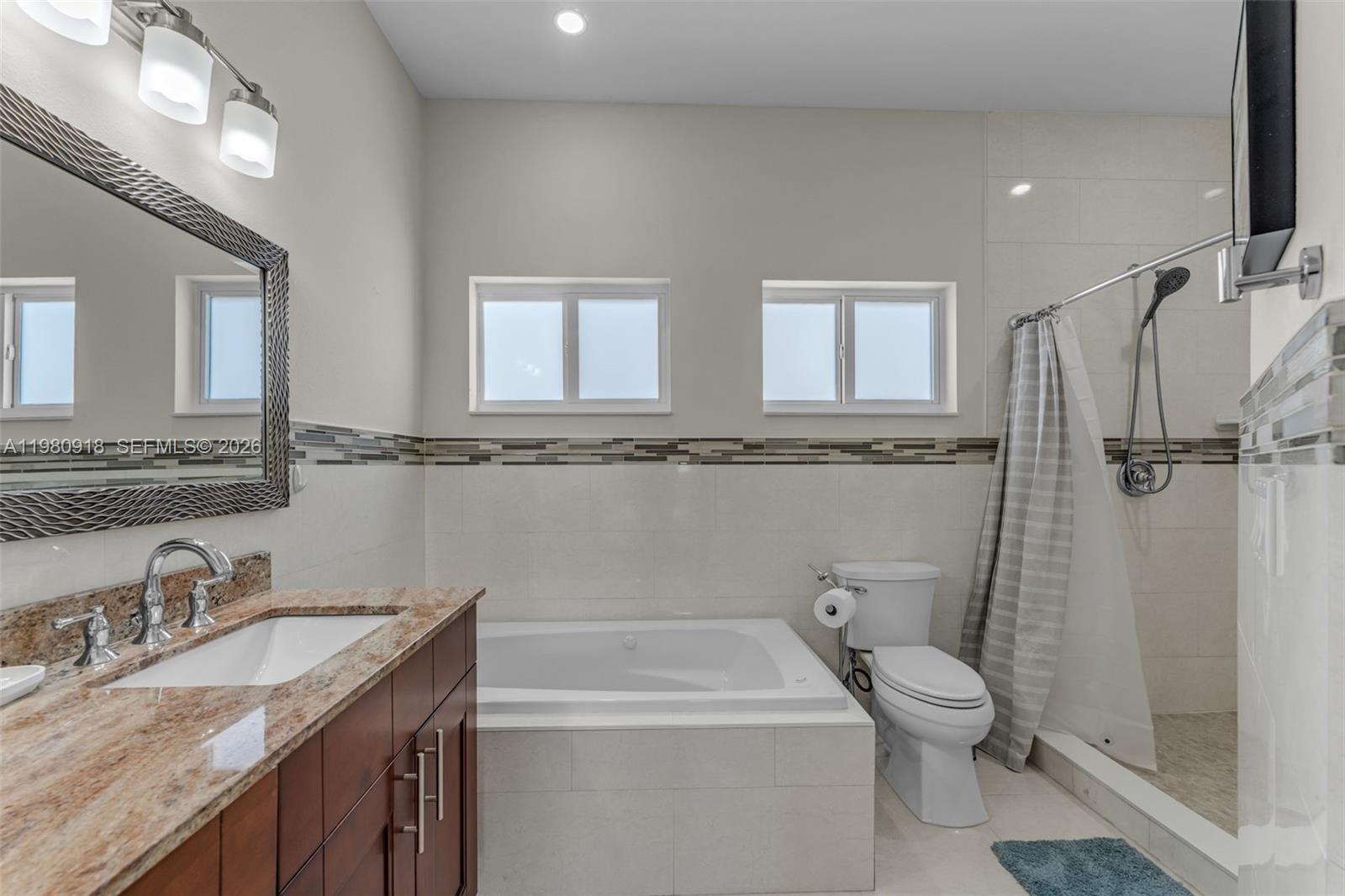 KEY LARGO PARK AMD - Residential