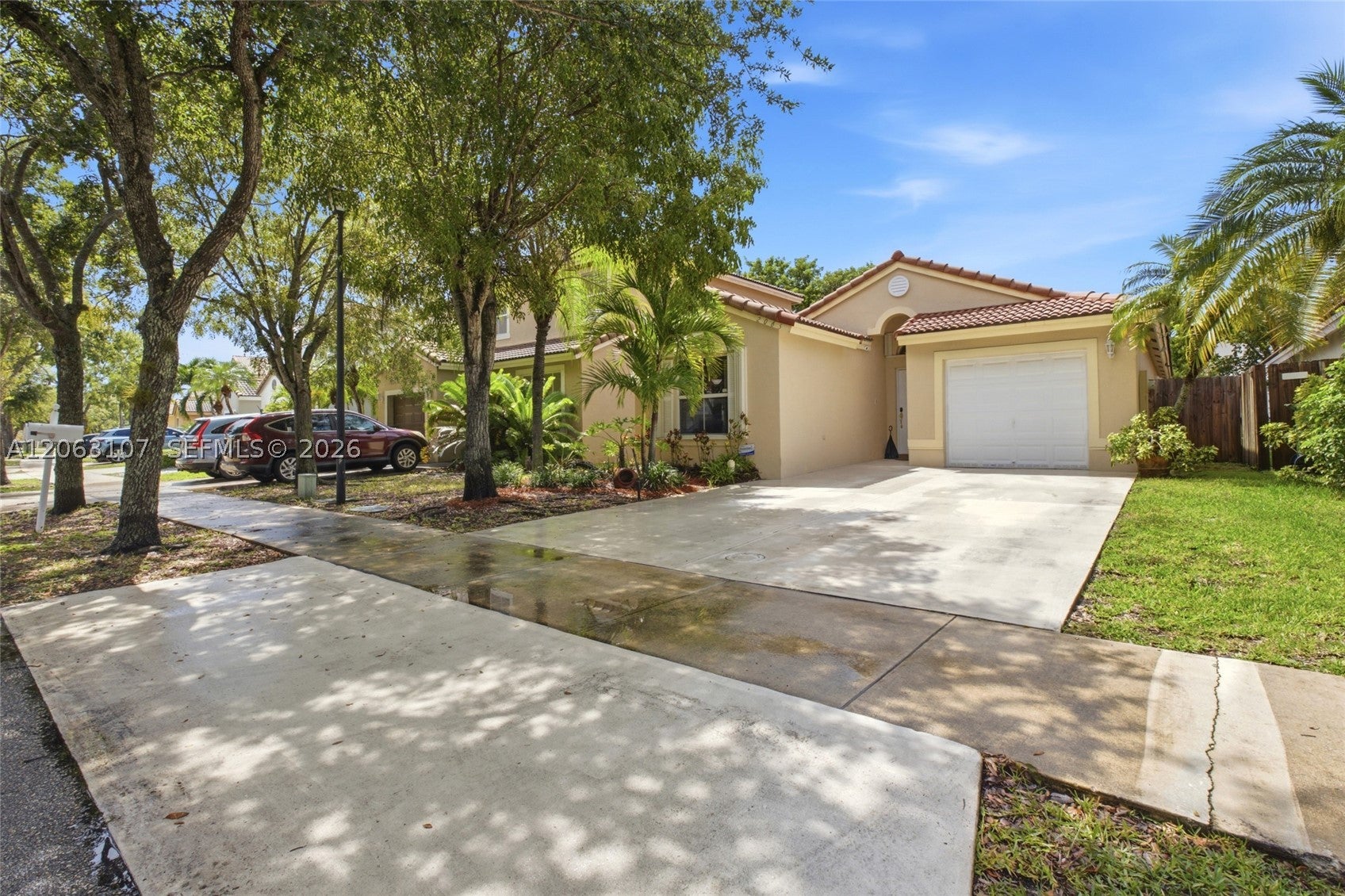2065 SE 14th St, Homestead FL 33035