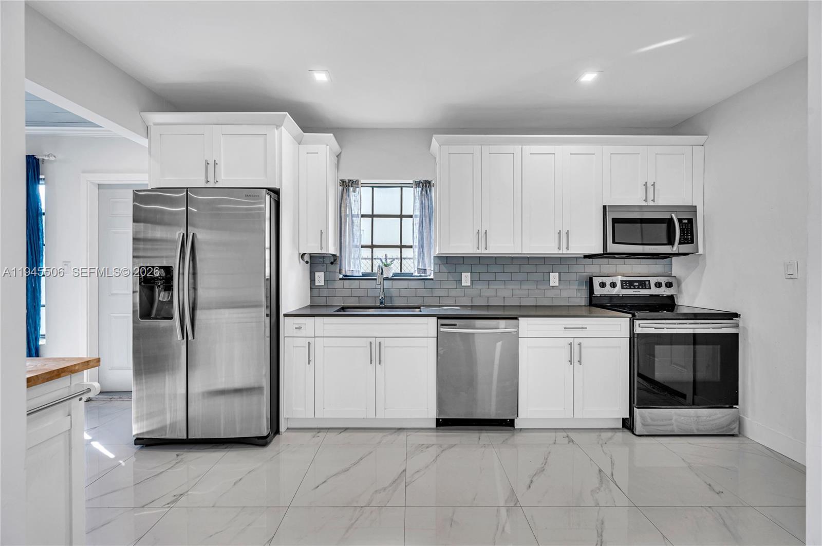 GRAPELAND PARK - Residential