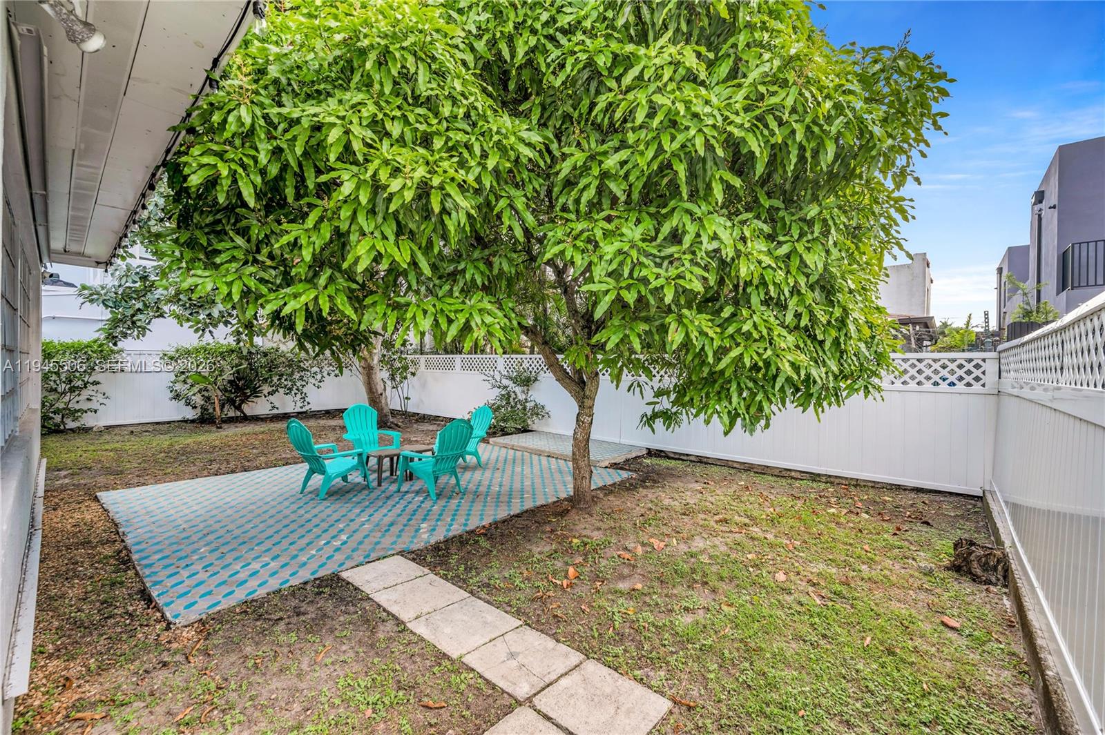 GRAPELAND PARK - Residential