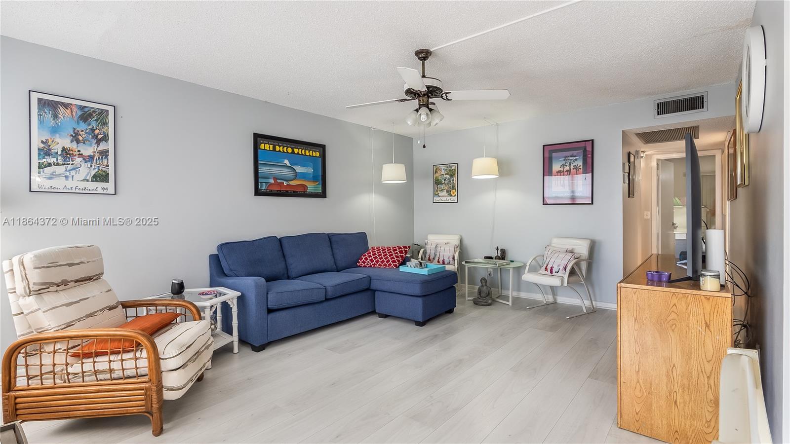 1032 Ellesmere B 1032
