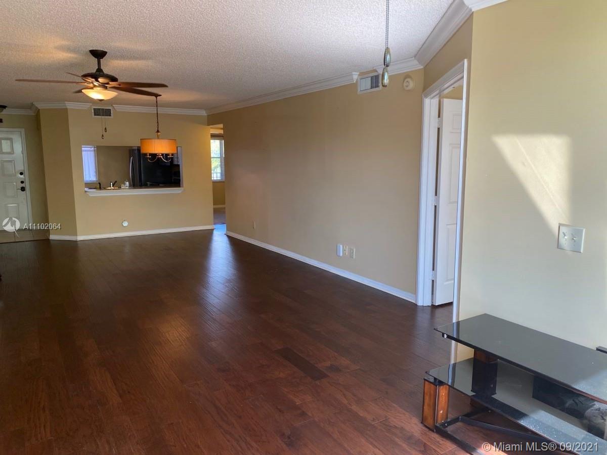 SUNRISE LAKES 207 CONDO - Residential