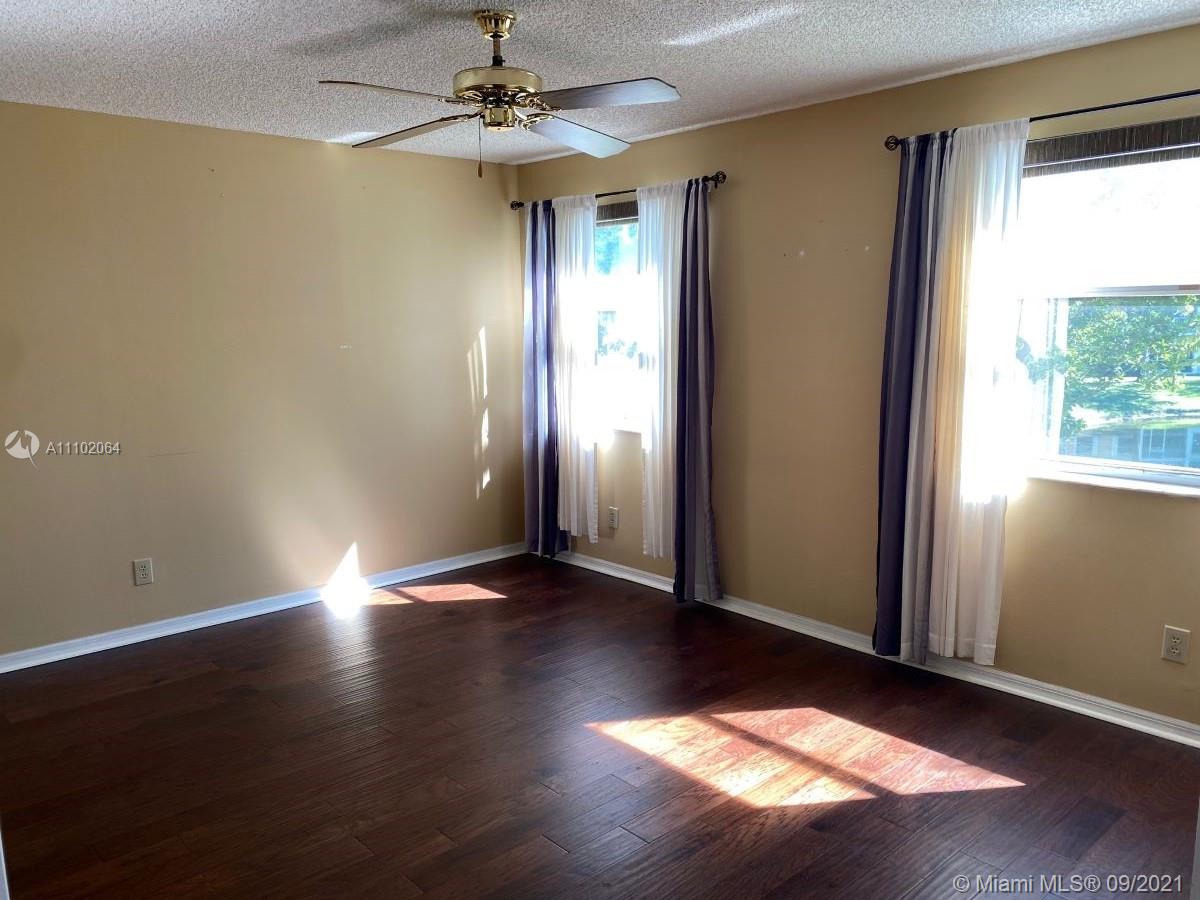 SUNRISE LAKES 207 CONDO - Residential