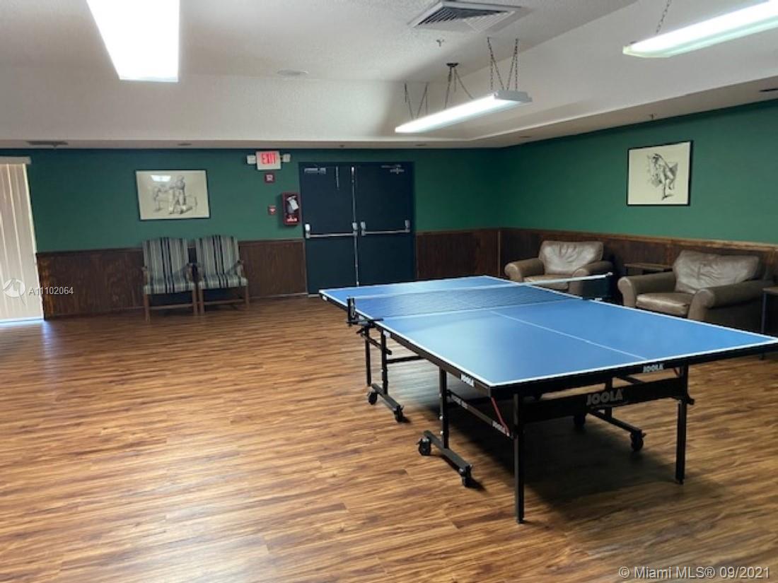 SUNRISE LAKES 207 CONDO - Residential