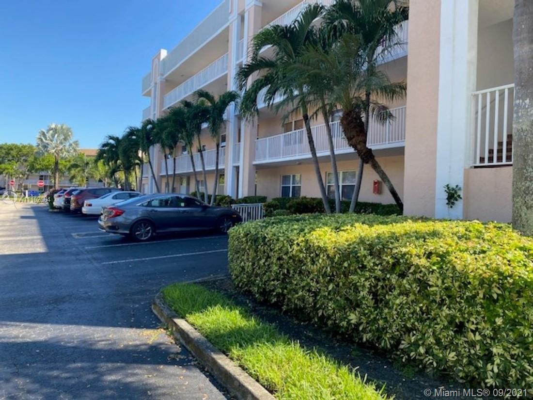 SUNRISE LAKES 207 CONDO - Residential