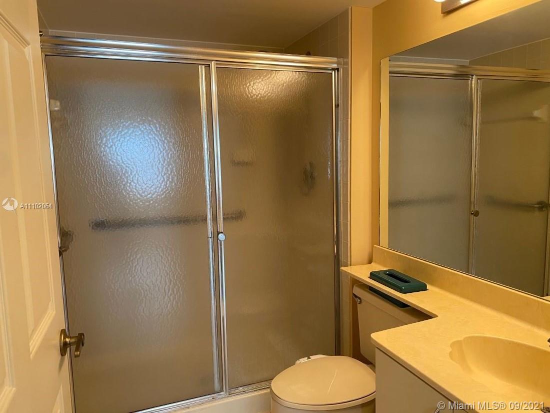 SUNRISE LAKES 207 CONDO - Residential