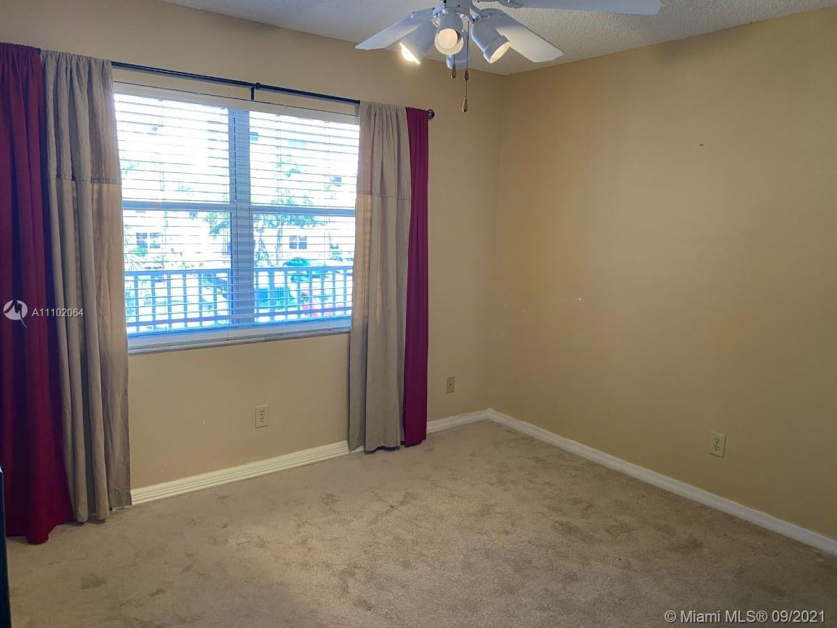 SUNRISE LAKES 207 CONDO - Residential