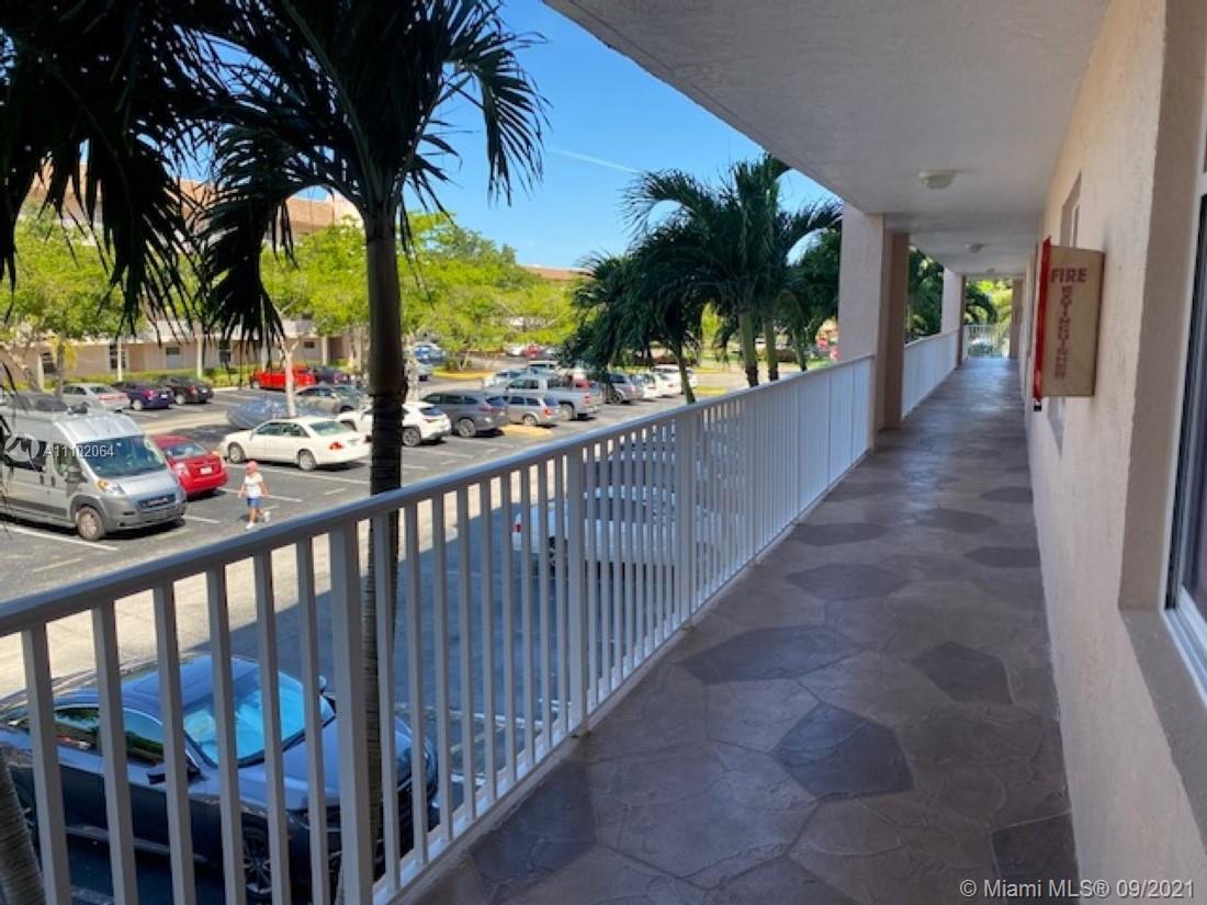 SUNRISE LAKES 207 CONDO - Residential