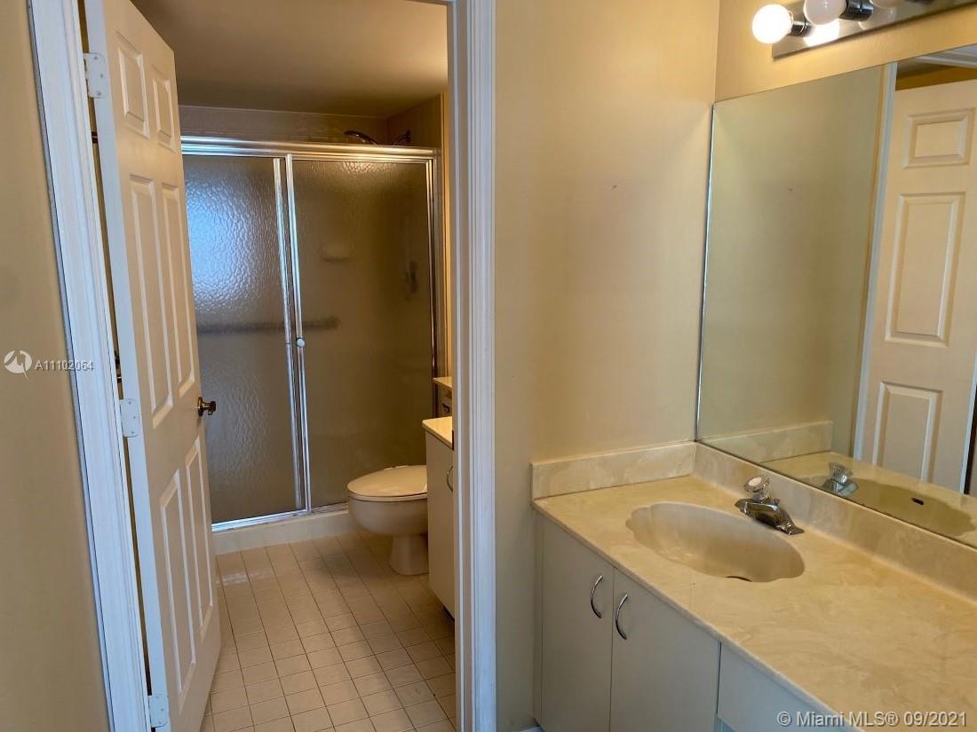 SUNRISE LAKES 207 CONDO - Residential