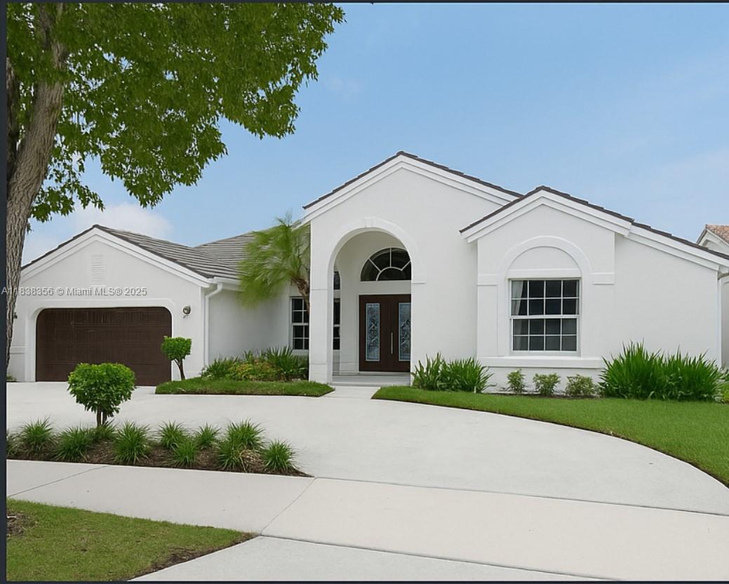BEAUTIFUL FAMILY HOME. 4br/3.5ba plus large den/office located in The LAKES of Weston. NEW Kitchen, FRESH paint interior/exterior. NEW landscaping. UPDATED bathrooms. Newer Roof 2022. Move-in ready. Kid and pet friendly neighborhood. Conveniently located near I-75 and I-595 with easy access to top rated Schools, Hospital, and all major Retailers. while still enjoying the calm of small-town living. Call today for private tour!