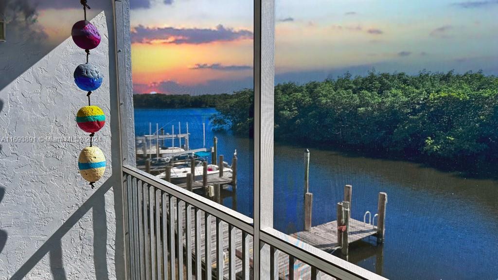 HARBOUR HALL INLET CLUB C - Residential