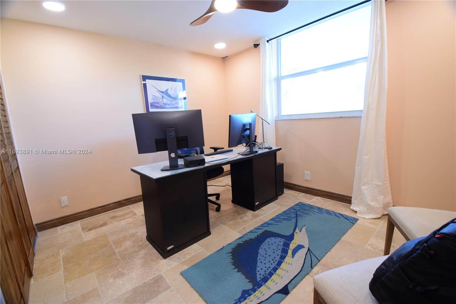 HARBOUR HALL INLET CLUB C - Residential