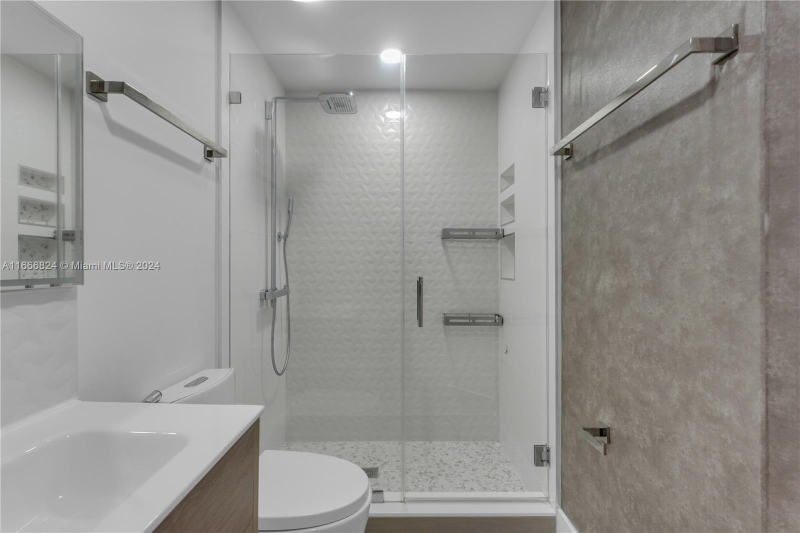 DORAL ISLES CAYMAN - Residential Lease