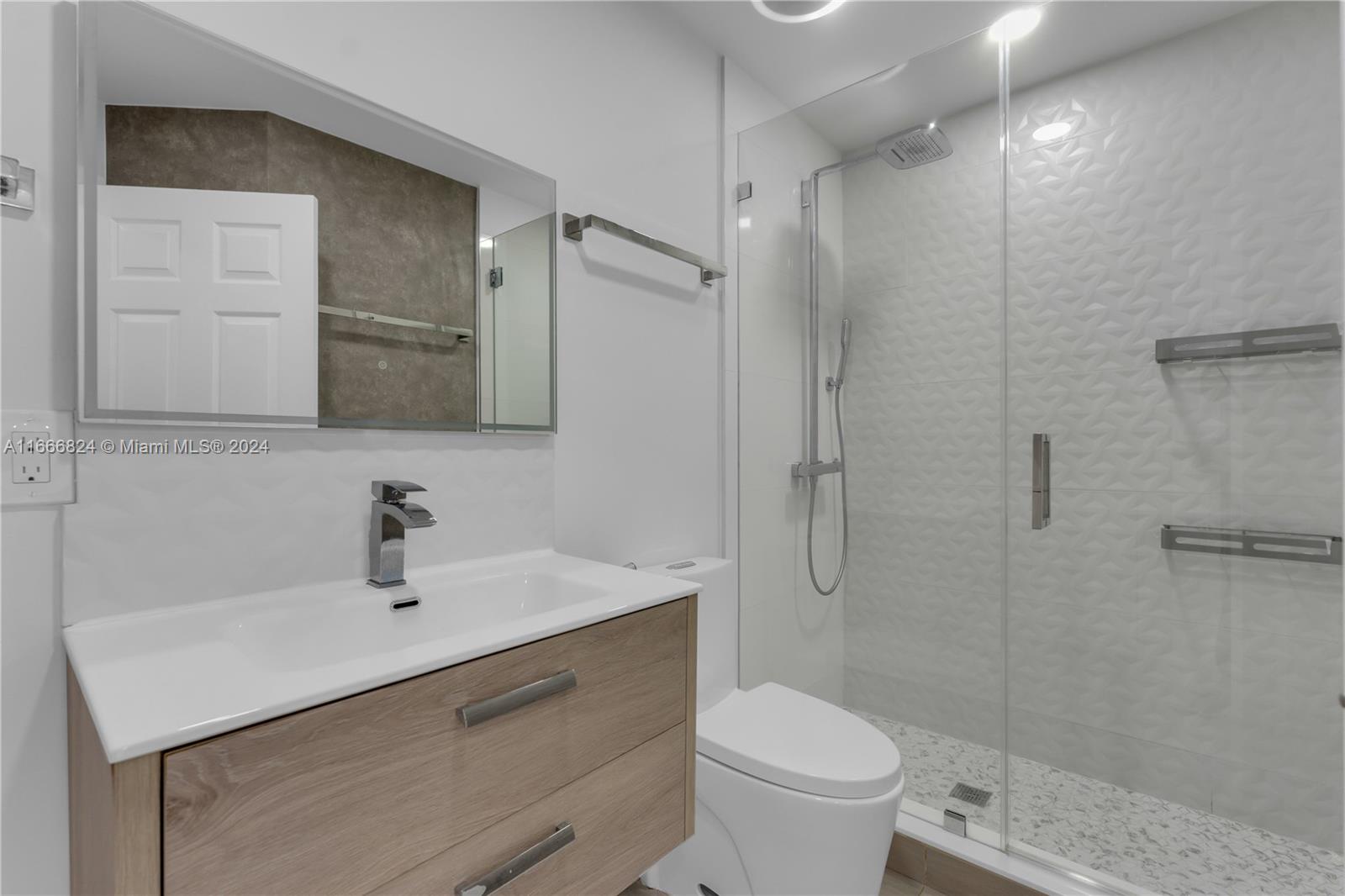 DORAL ISLES CAYMAN - Residential Lease