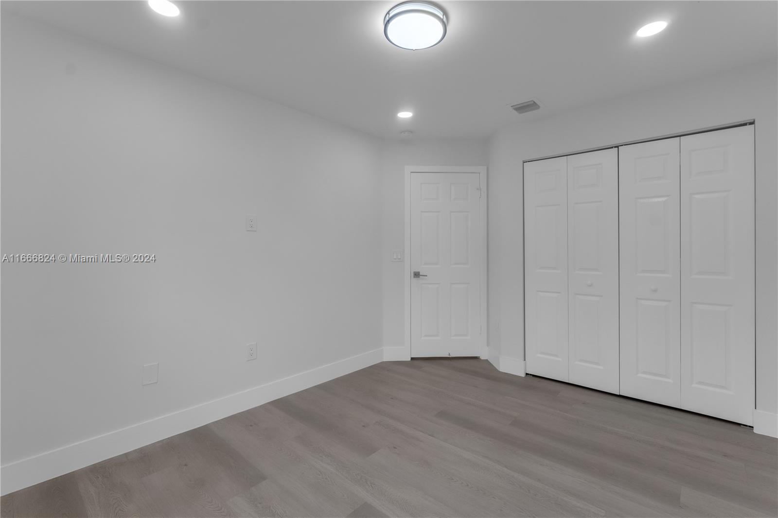 DORAL ISLES CAYMAN - Residential Lease