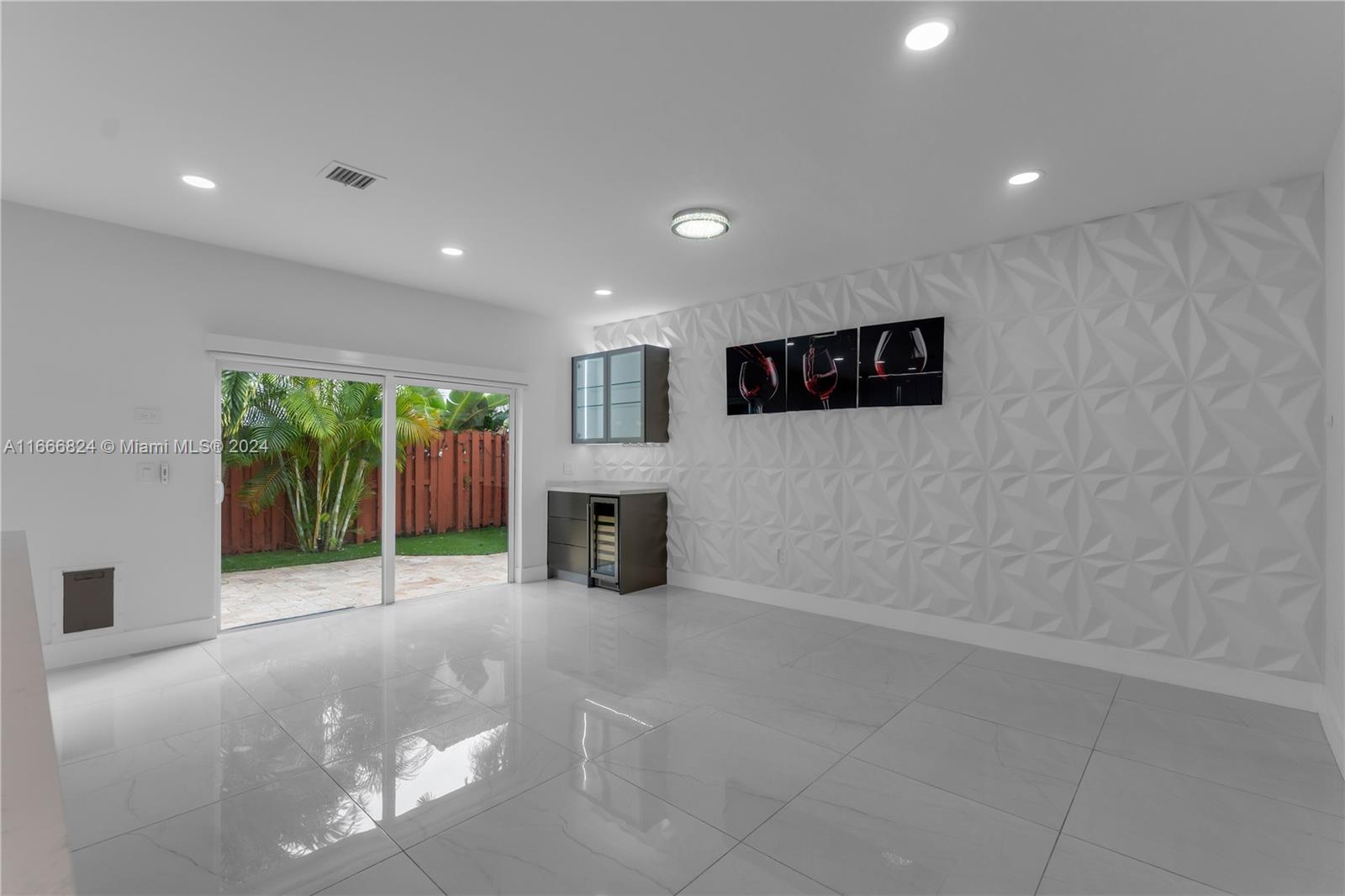 DORAL ISLES CAYMAN - Residential Lease