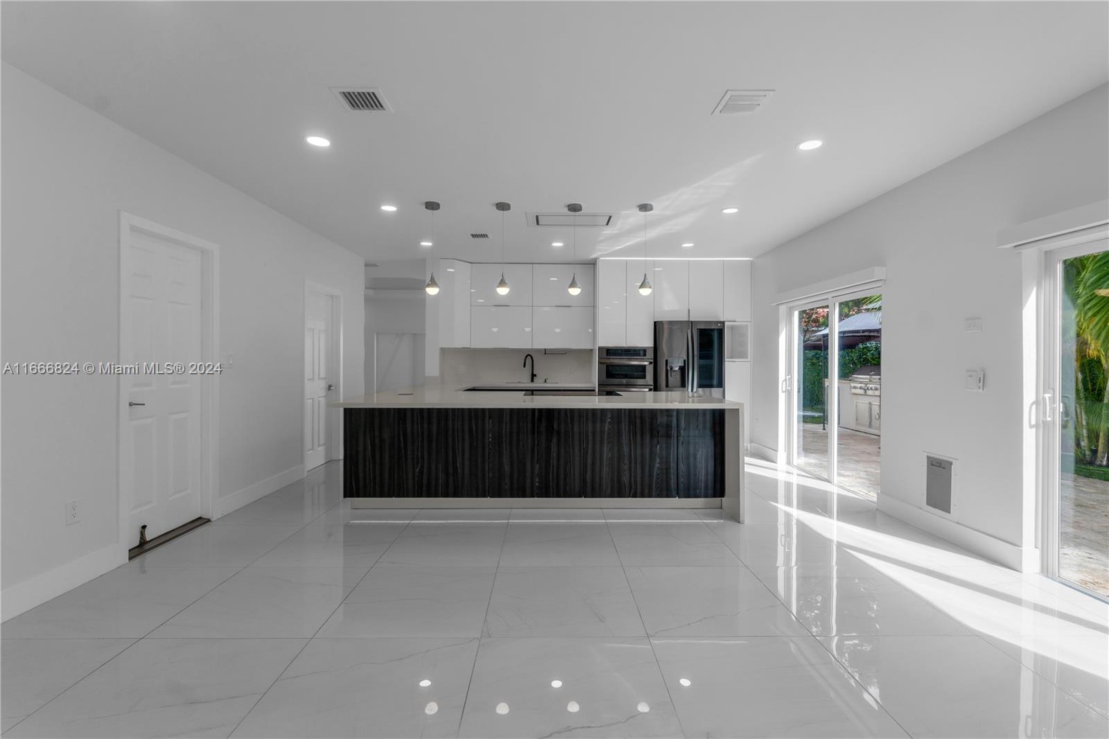 DORAL ISLES CAYMAN - Residential Lease