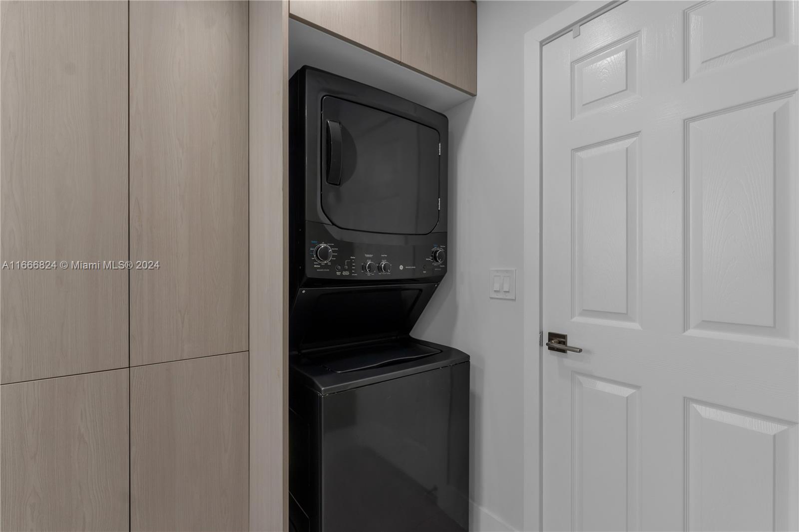 DORAL ISLES CAYMAN - Residential Lease