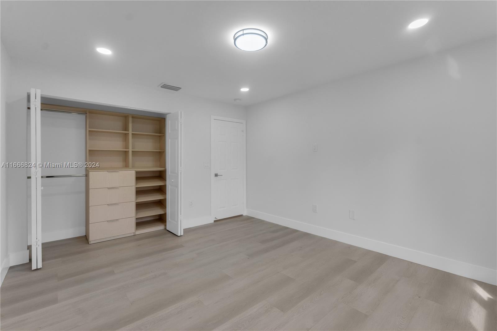 DORAL ISLES CAYMAN - Residential Lease