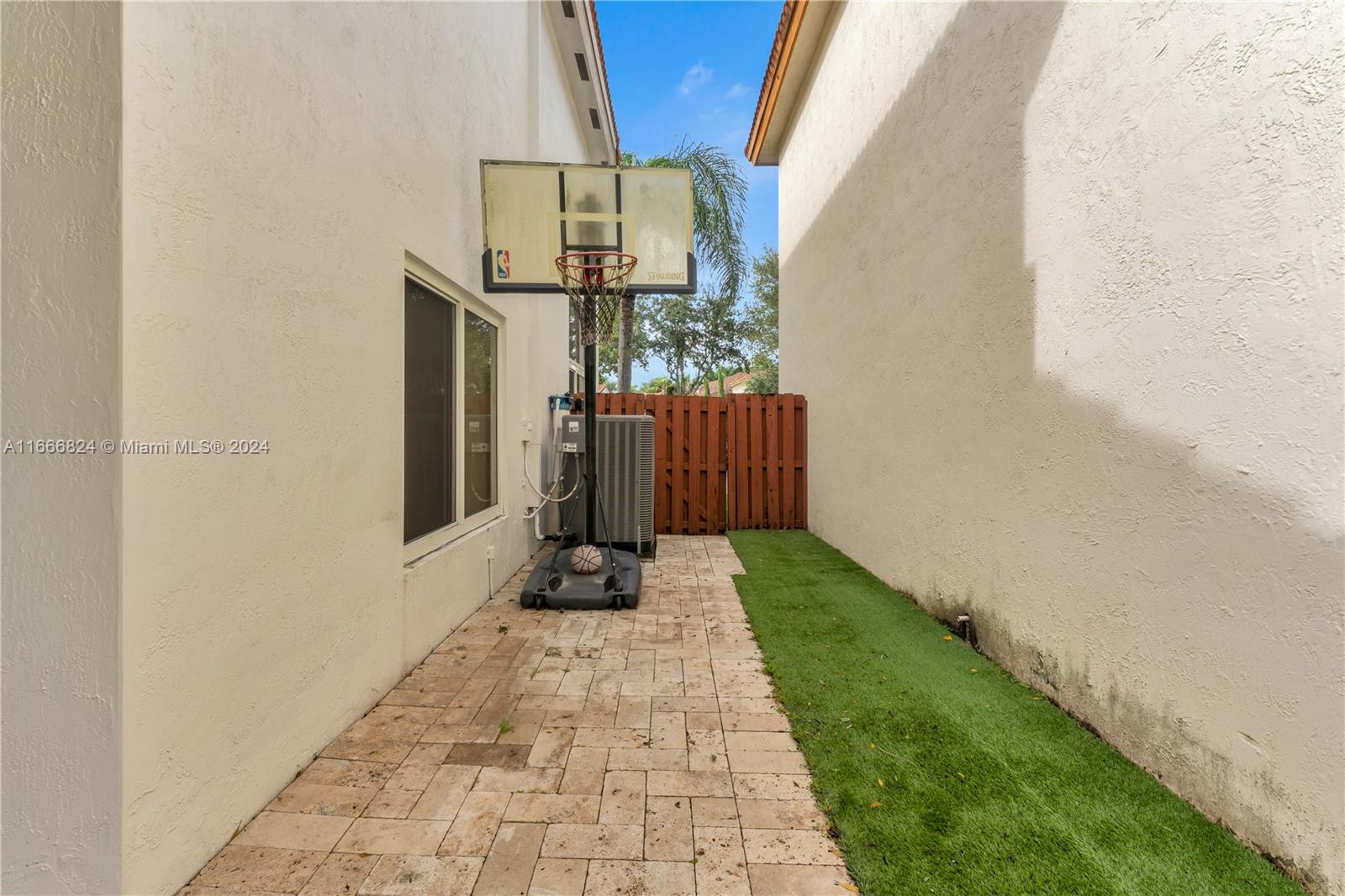 DORAL ISLES CAYMAN - Residential Lease