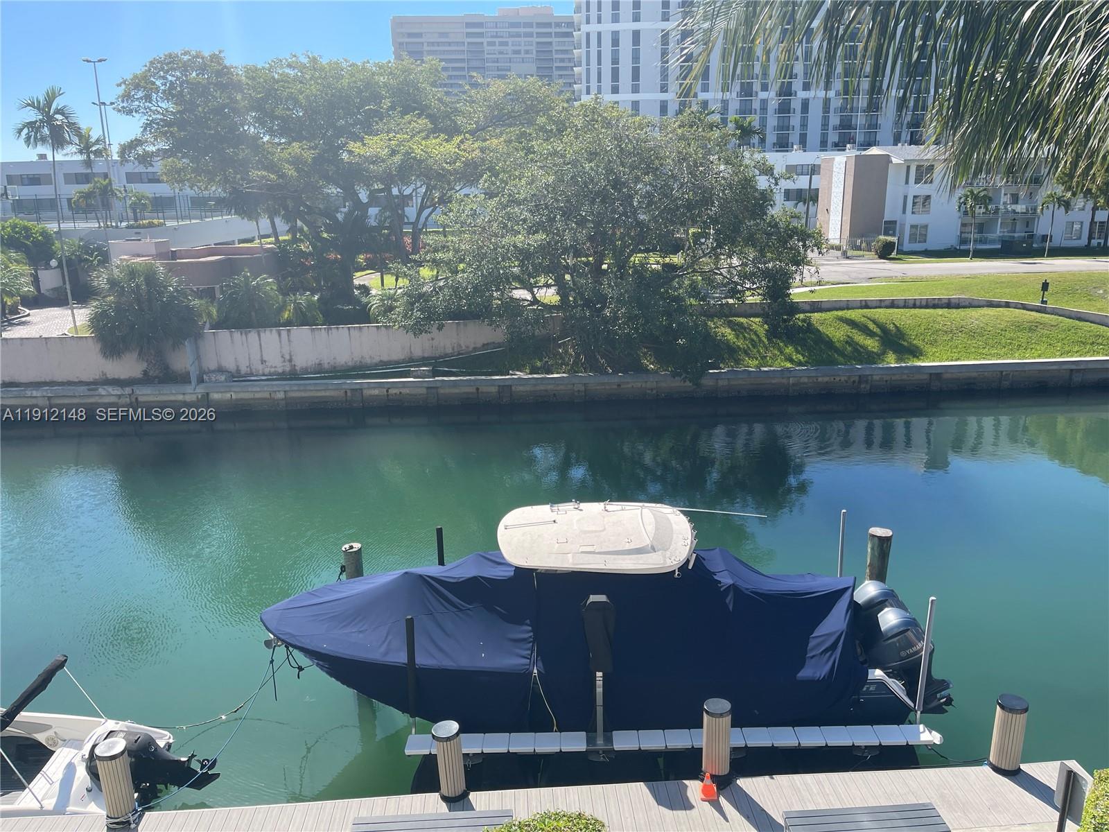 CRICKET CLUBHOUSE CONDO - Residential