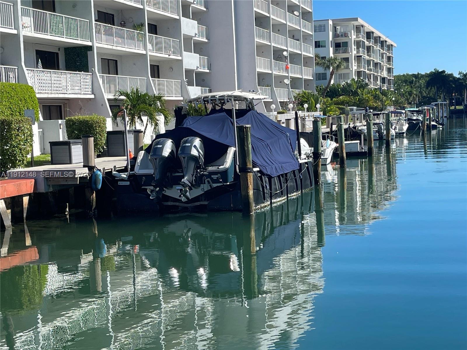 CRICKET CLUBHOUSE CONDO - Residential