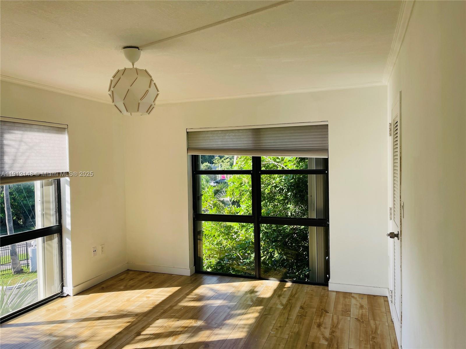 CRICKET CLUBHOUSE CONDO - Residential