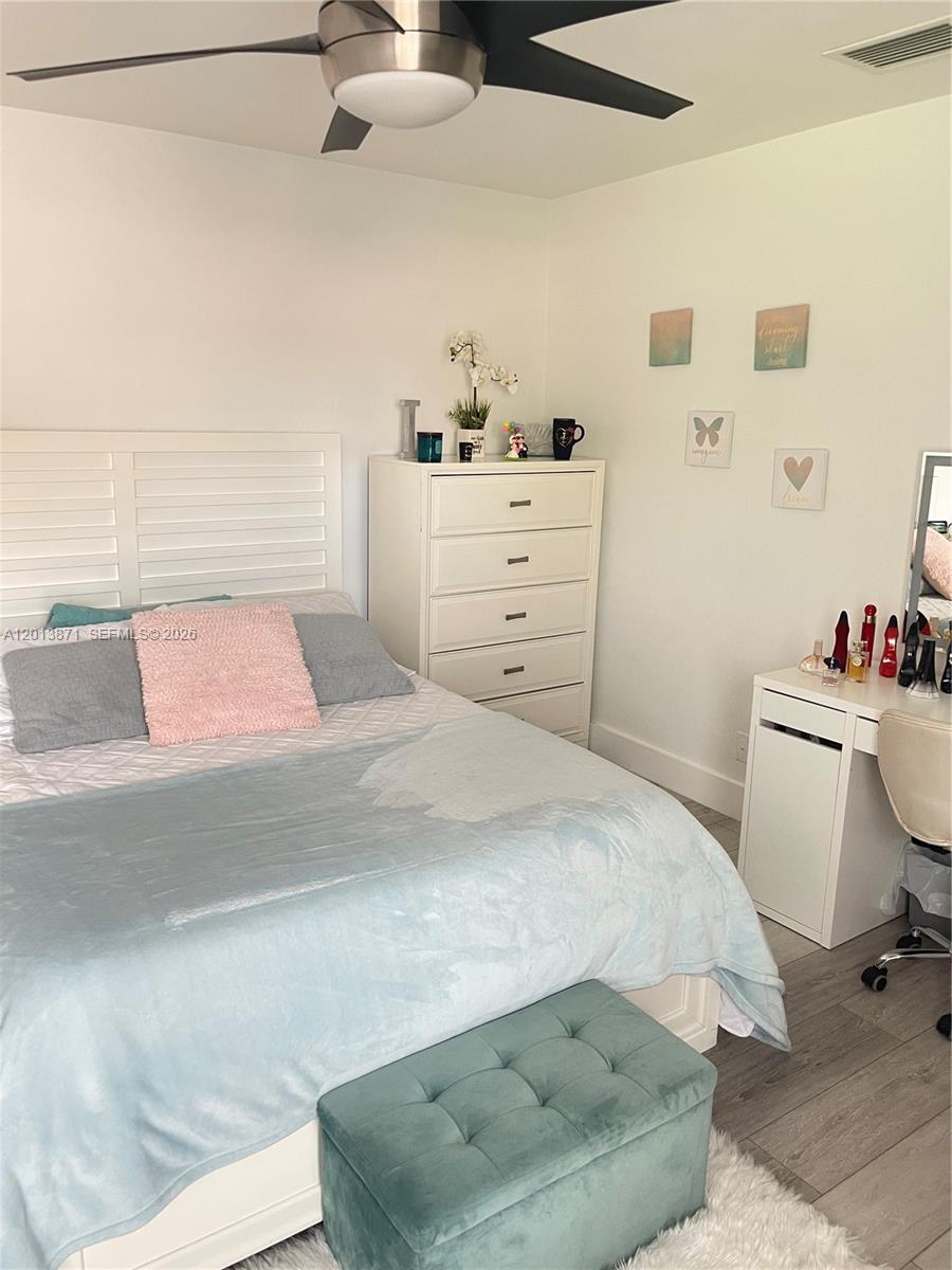 PARKSIDE 117-18B - Residential Lease