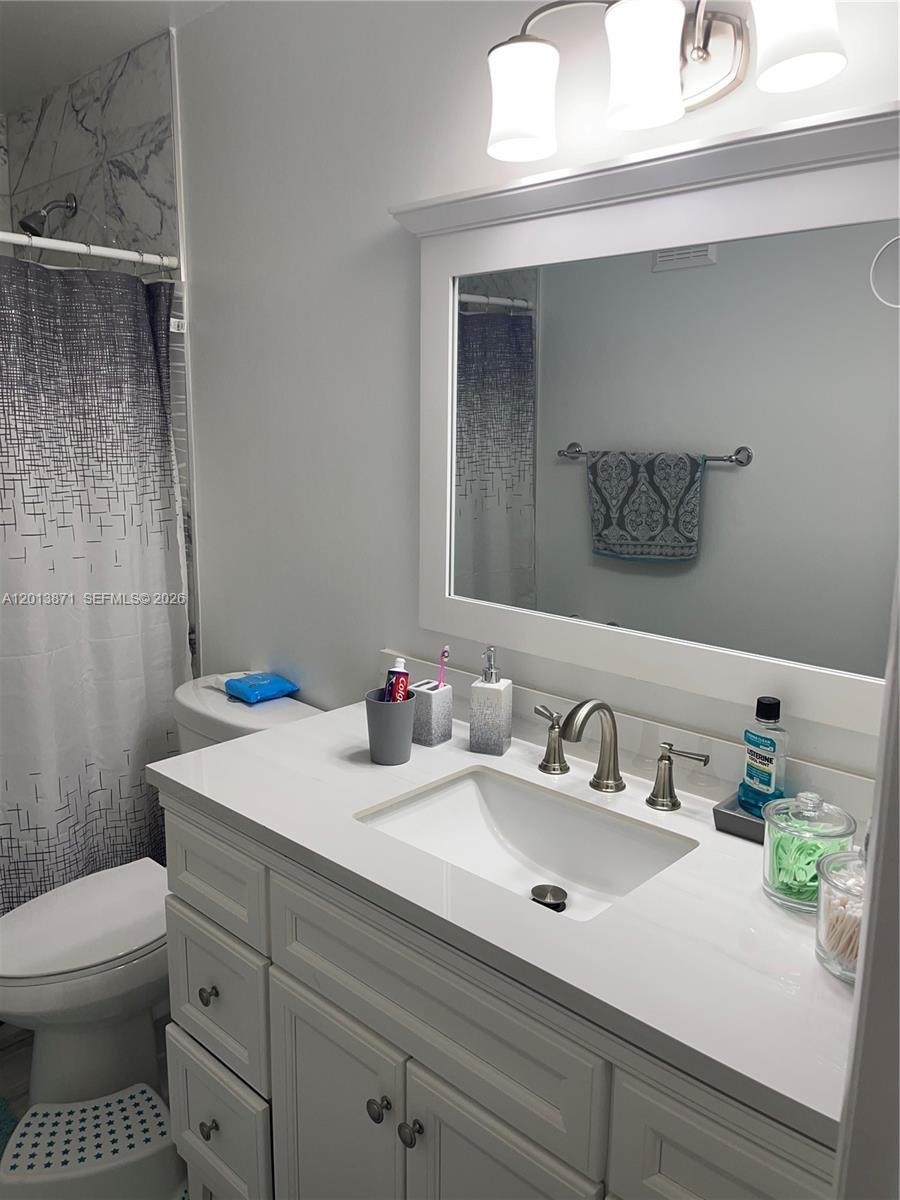 PARKSIDE 117-18B - Residential Lease