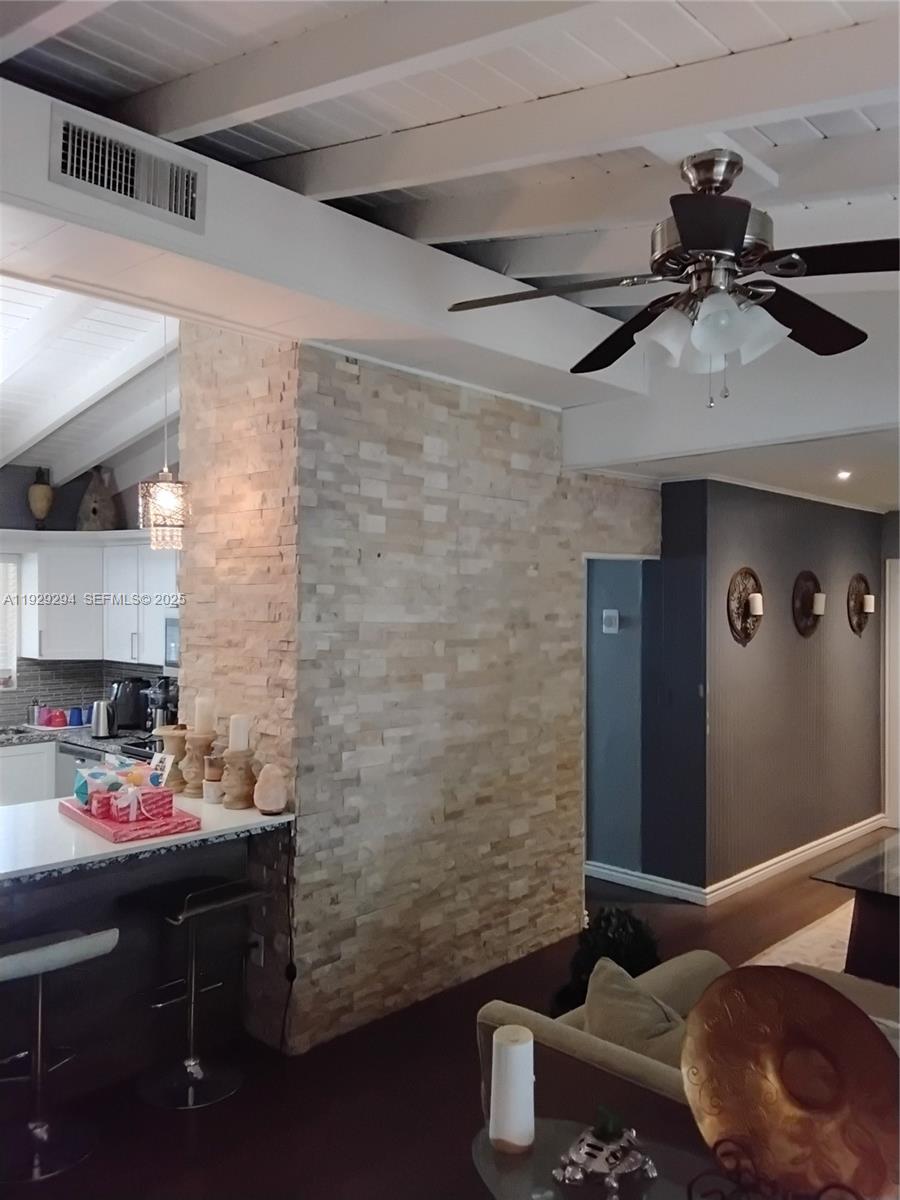 LAUDERDALE GOLF ESTATES - Residential