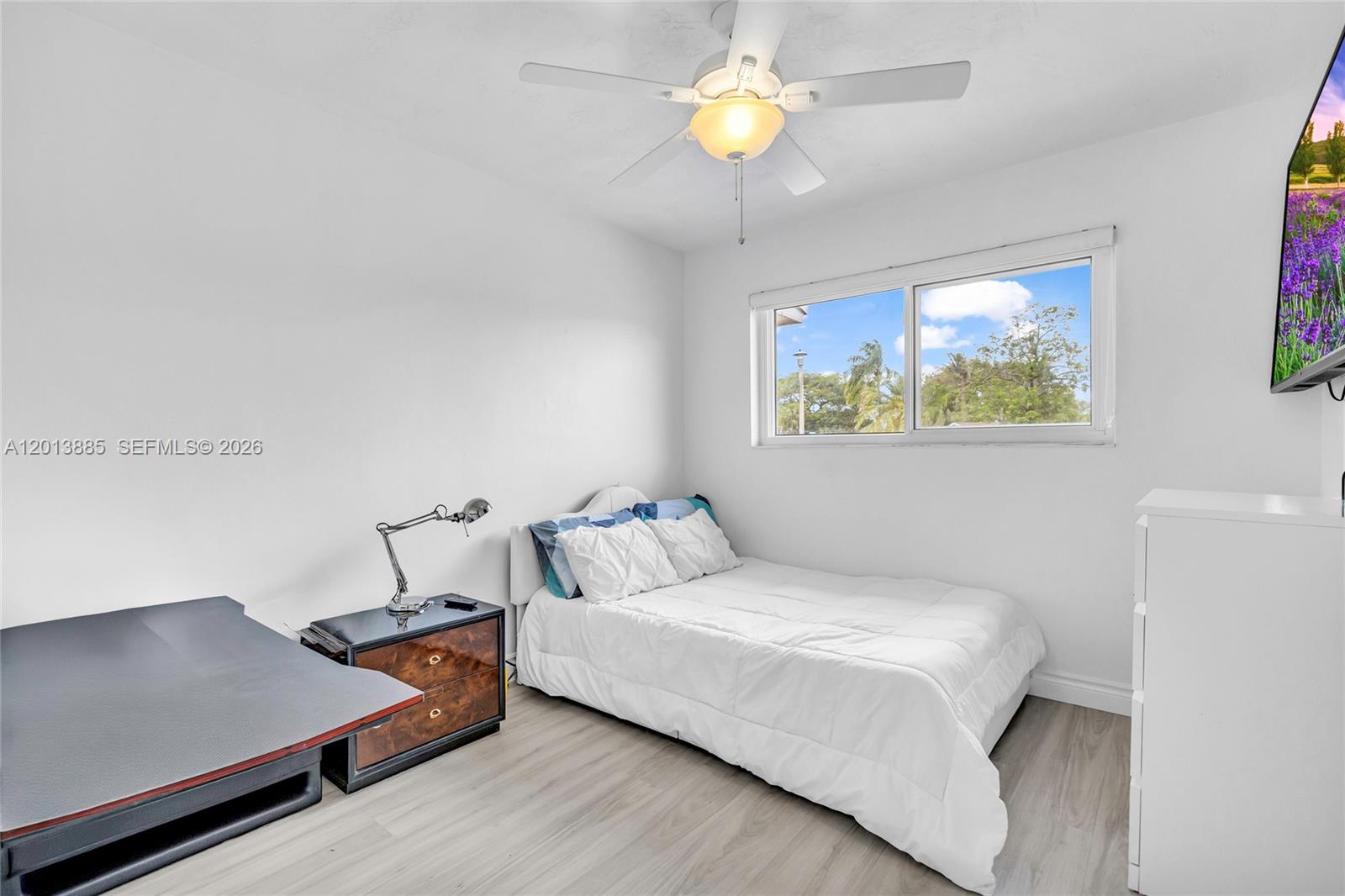 PEMBROKE LAKES SEC 6 - Residential