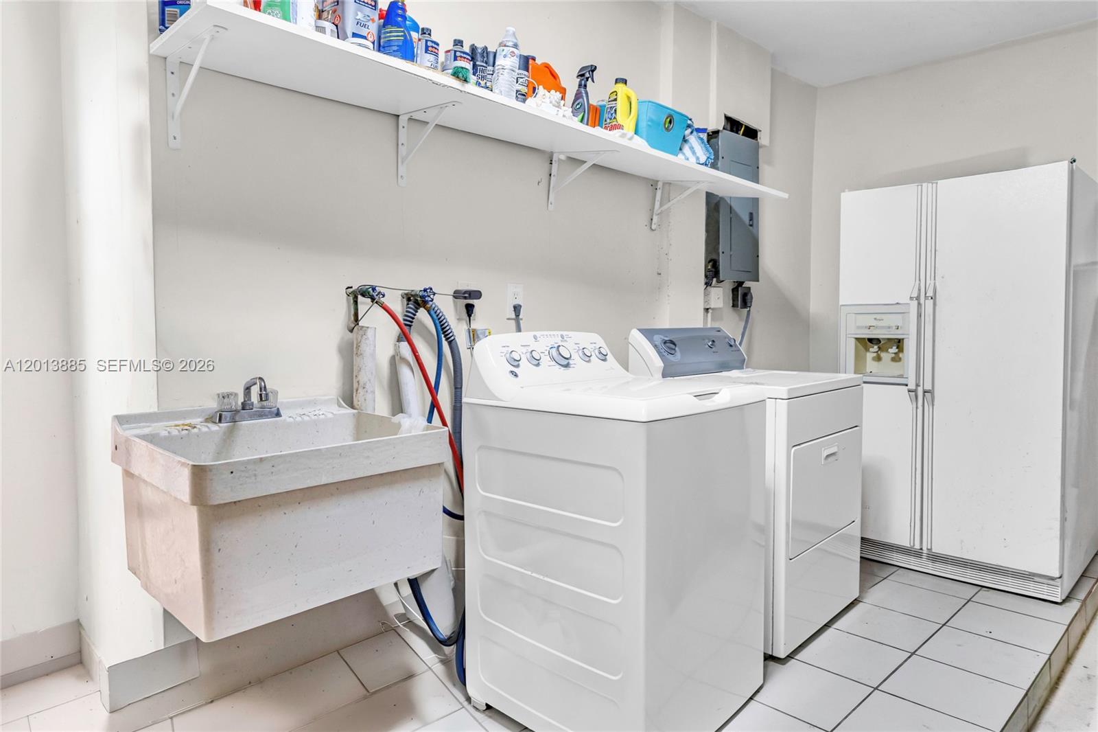 PEMBROKE LAKES SEC 6 - Residential