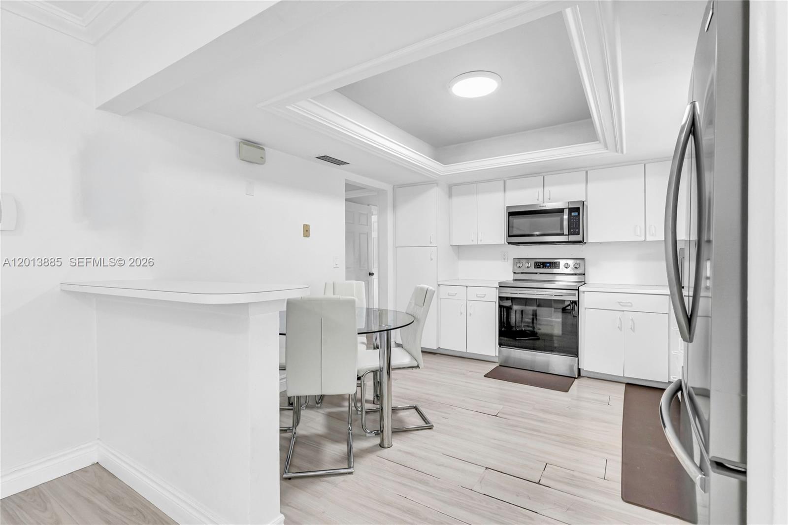 PEMBROKE LAKES SEC 6 - Residential
