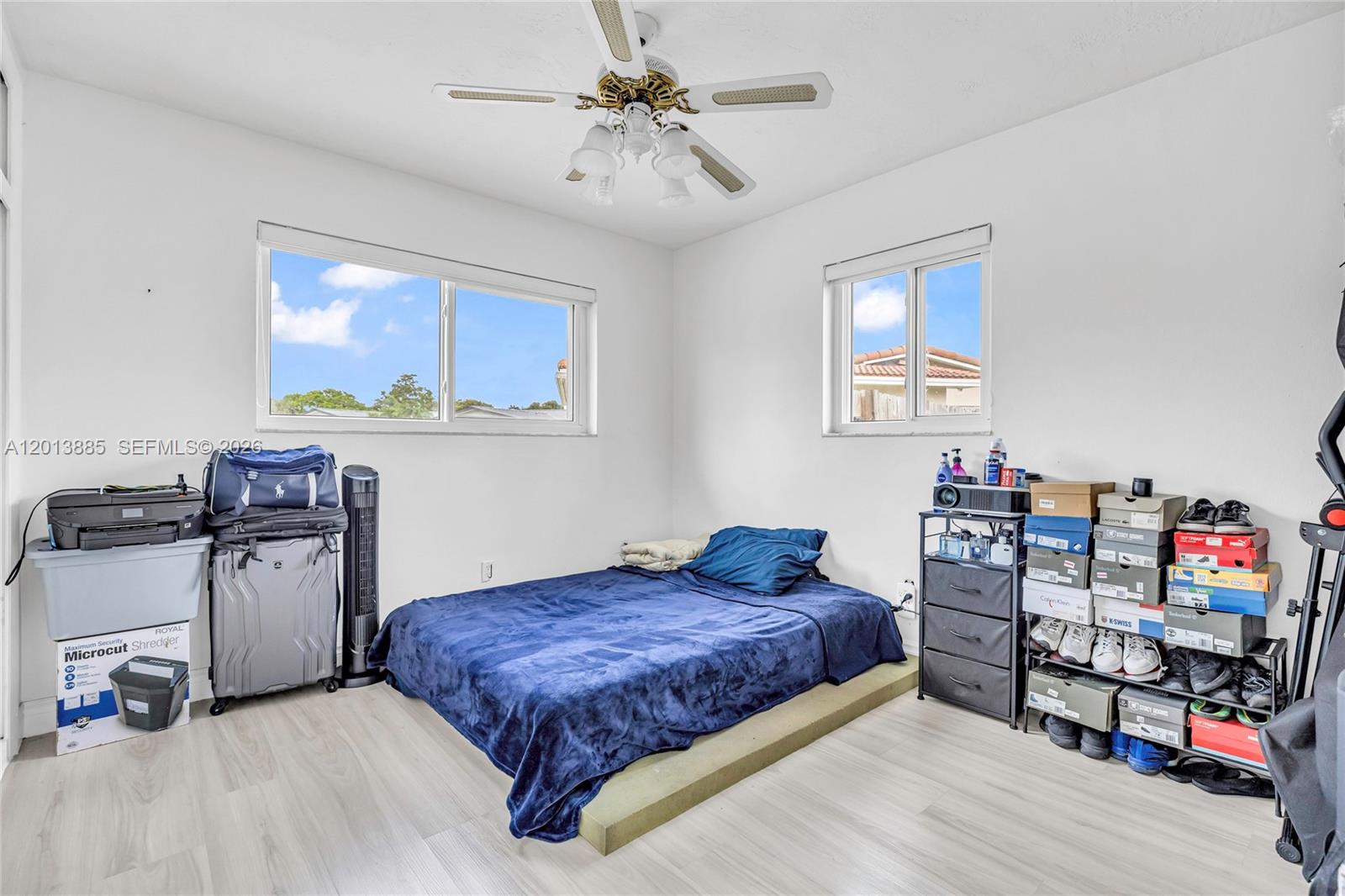 PEMBROKE LAKES SEC 6 - Residential