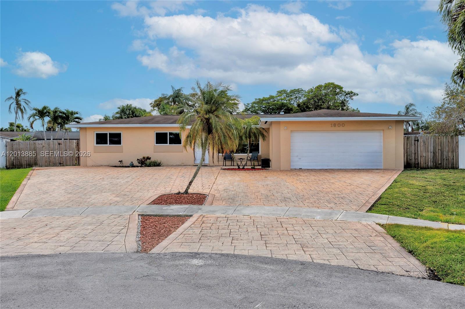 PEMBROKE LAKES SEC 6 - Residential