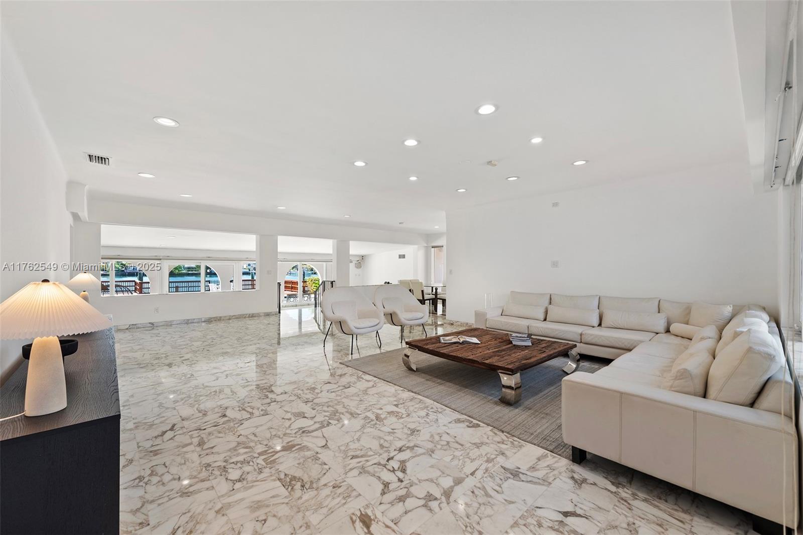 BISCAYNE POINT - Residential